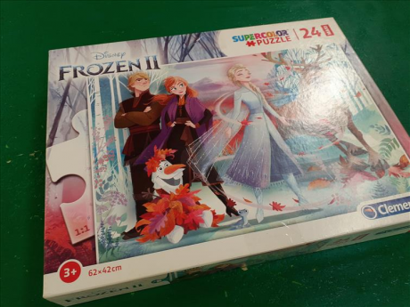 24pz Puzzle Frozen