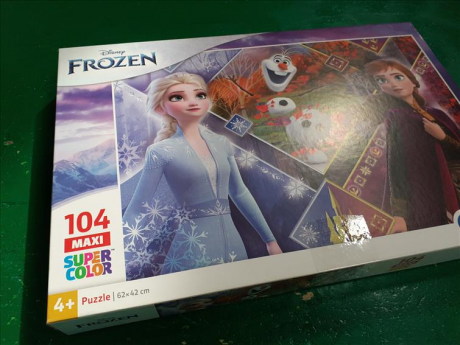 104pz Puzzle Frozen