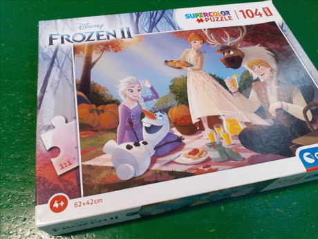 104pzi Puzzle Frozen