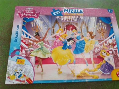 250pzi Puzzle Principesse