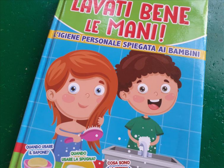 Libro Lavati Le Mani F