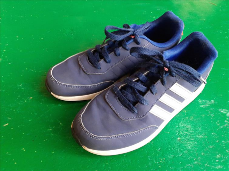 Scarpa Adidas Tg38.5